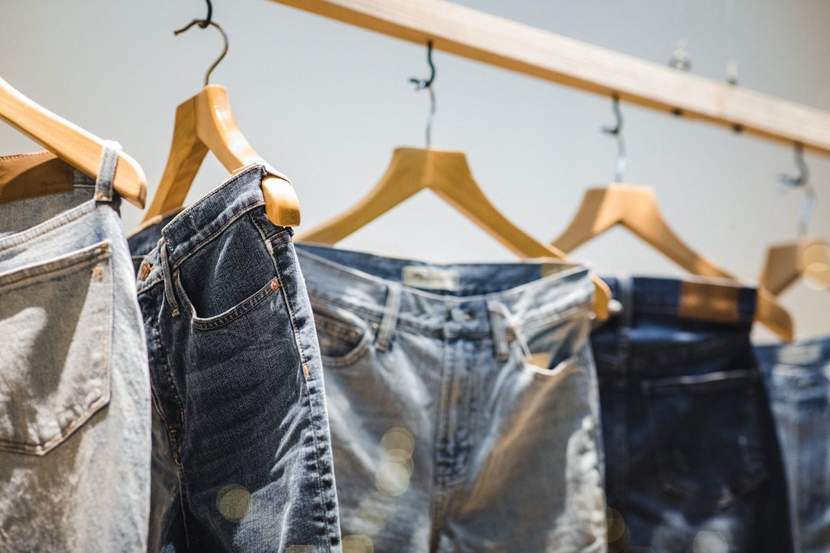 Top 10 Denim Outfit Trends for 2025 You Need to Know - THE AMERICAN BLUE