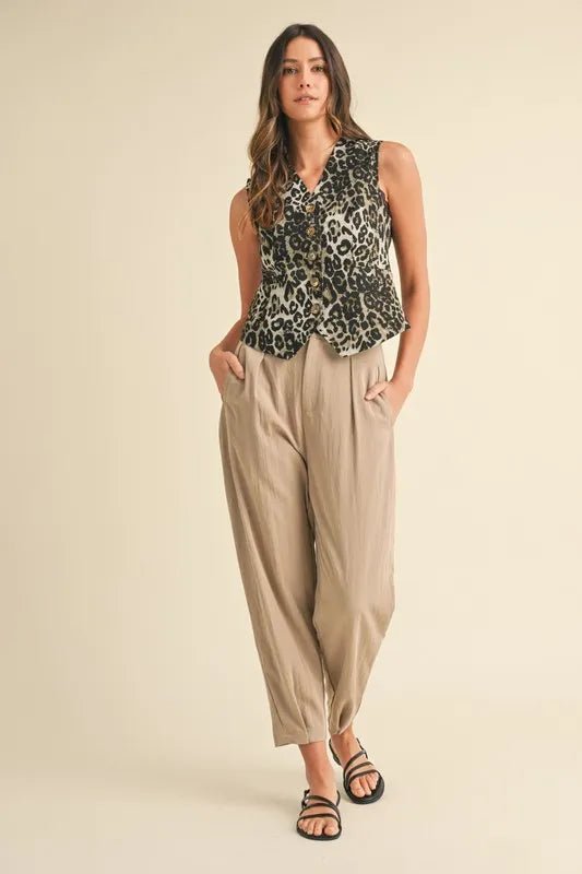 Annie Wear Stretch Leopard Denim Button Down Vest - THE AMERICAN BLUE