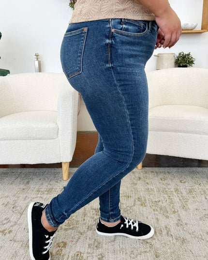 Judy Blue Full Size Classic Handsand Skinny Jeans - THE AMERICAN BLUE