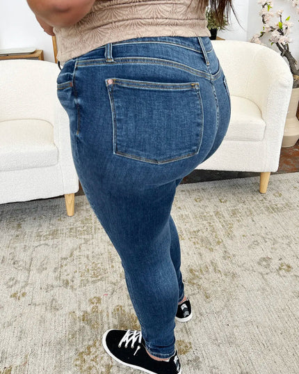 Judy Blue Full Size Classic Handsand Skinny Jeans - THE AMERICAN BLUE