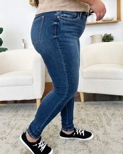 Judy Blue Full Size Classic Handsand Skinny Jeans - THE AMERICAN BLUE
