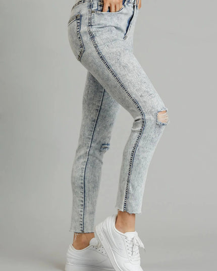 Umgee 5 - Pockets Distressed Detail Stretch Denim Skinny Jeans with Unfinished Hem - THE AMERICAN BLUE